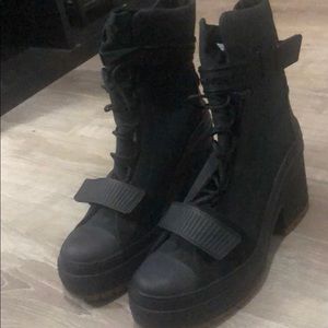 Converse Boots